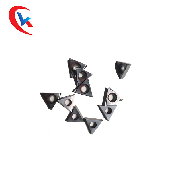 Parte movible del corte del carburo de tungsteno de TPGH090204L para los mangos de maniobra que trabajan a máquina de acero inoxidables del torno del CNC de los partes movibles que agujerean